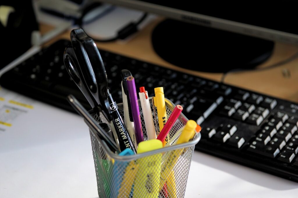 office, pens, write-2070806.jpg